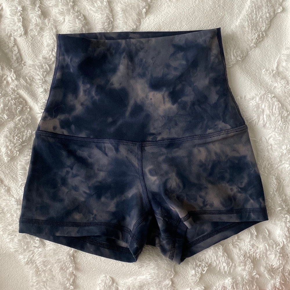 Womens biker short. Lululemon. Blue/pin/purple tiedye. Size 0. 2inch
